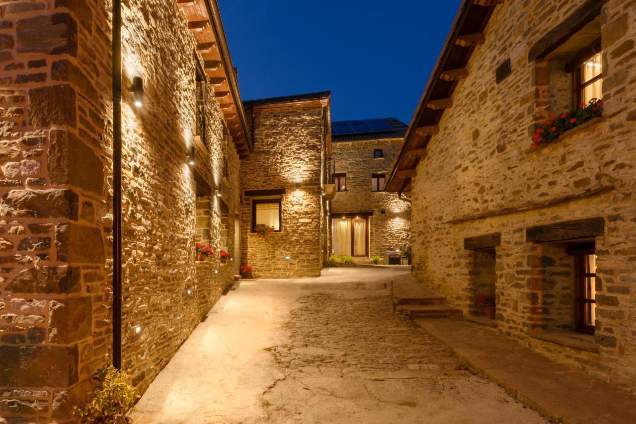 Os Ormos Casa Rural - Apartamentos - Habitaciones Espuéndolas Eksteriør bilde