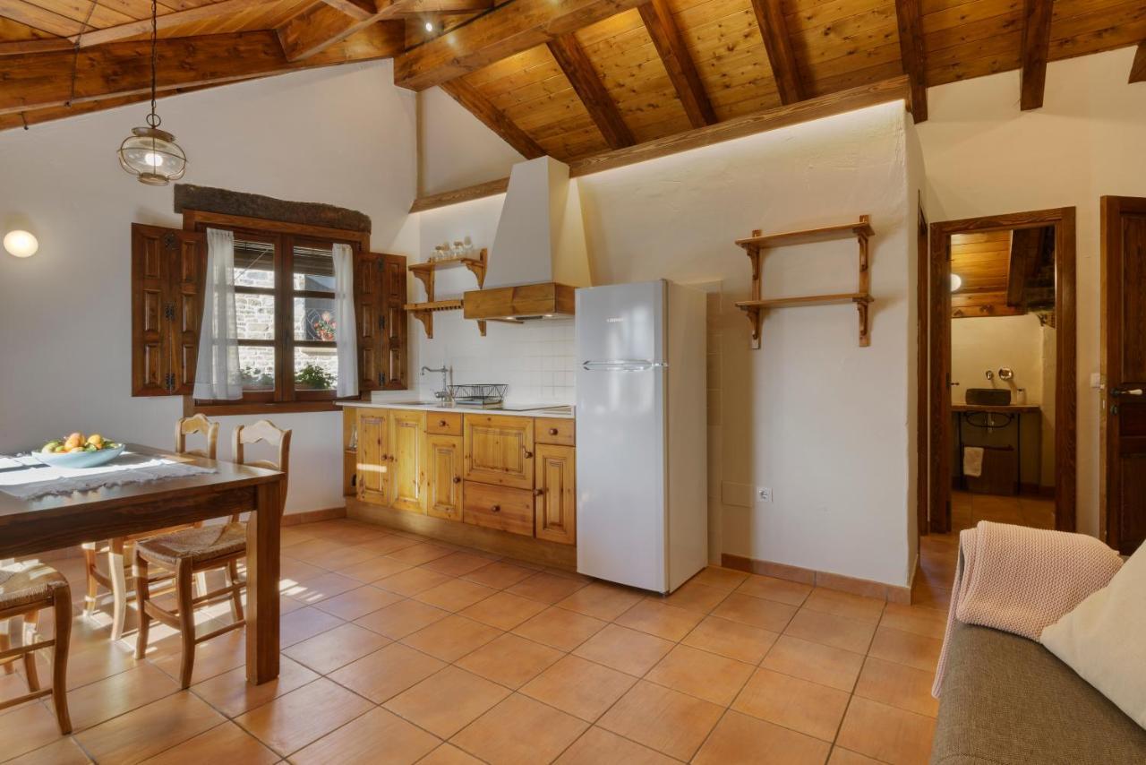 Os Ormos Casa Rural - Apartamentos - Habitaciones Espuéndolas Eksteriør bilde