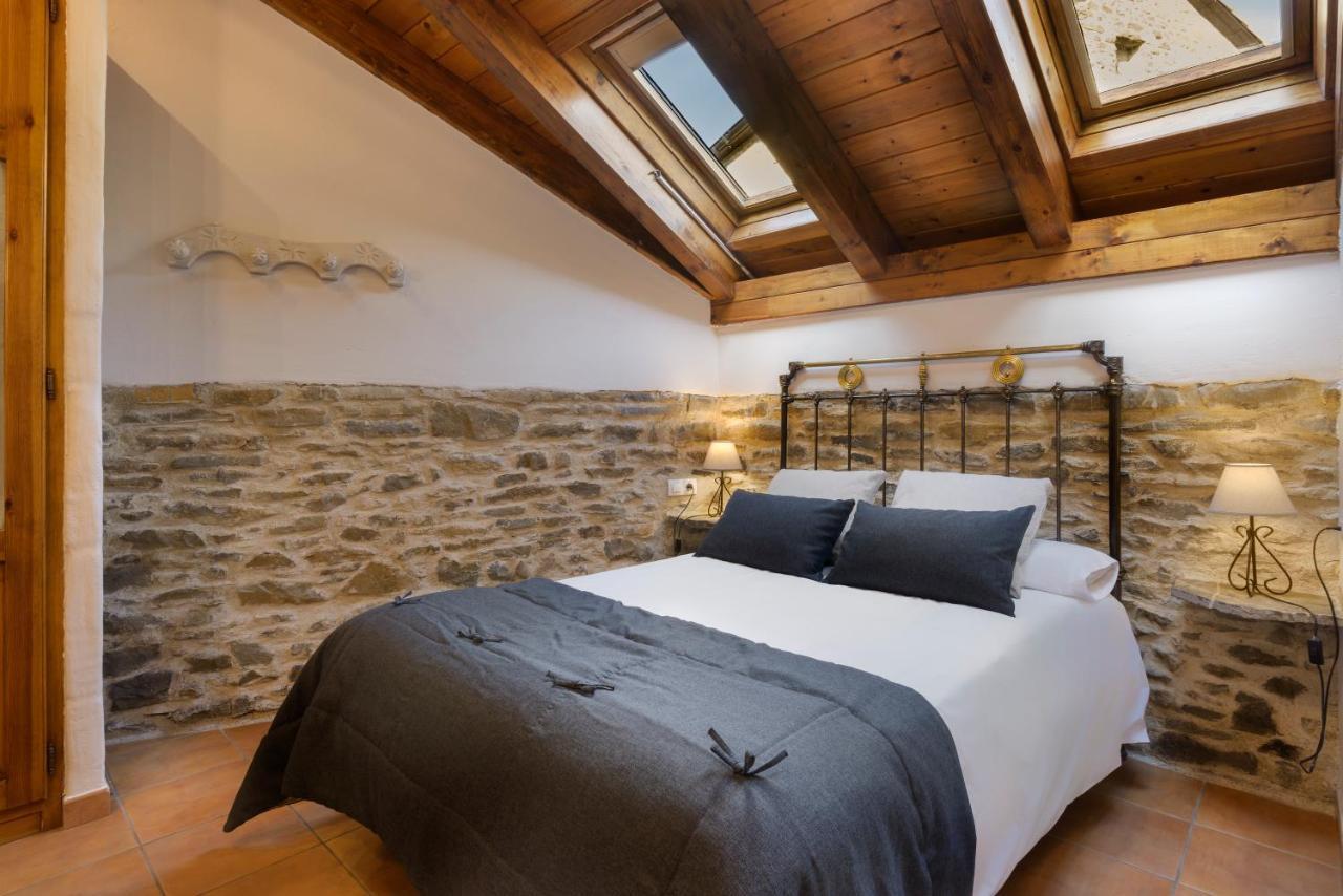 Os Ormos Casa Rural - Apartamentos - Habitaciones Espuéndolas Eksteriør bilde